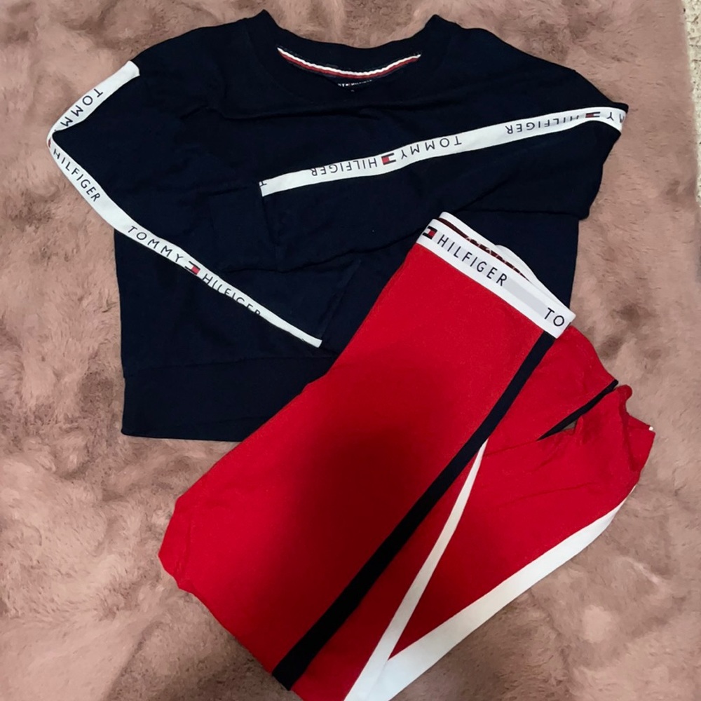 Tommy Hifiger crop top legging set sz Med